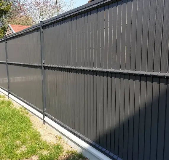 Pose de clôture 